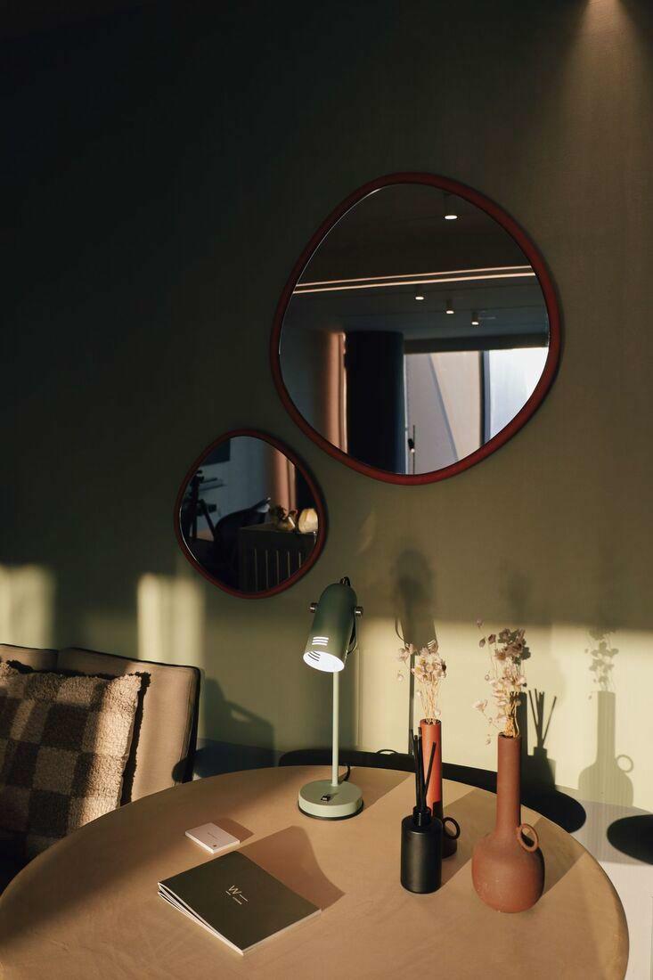 Gusa mirror | Usoo dining table